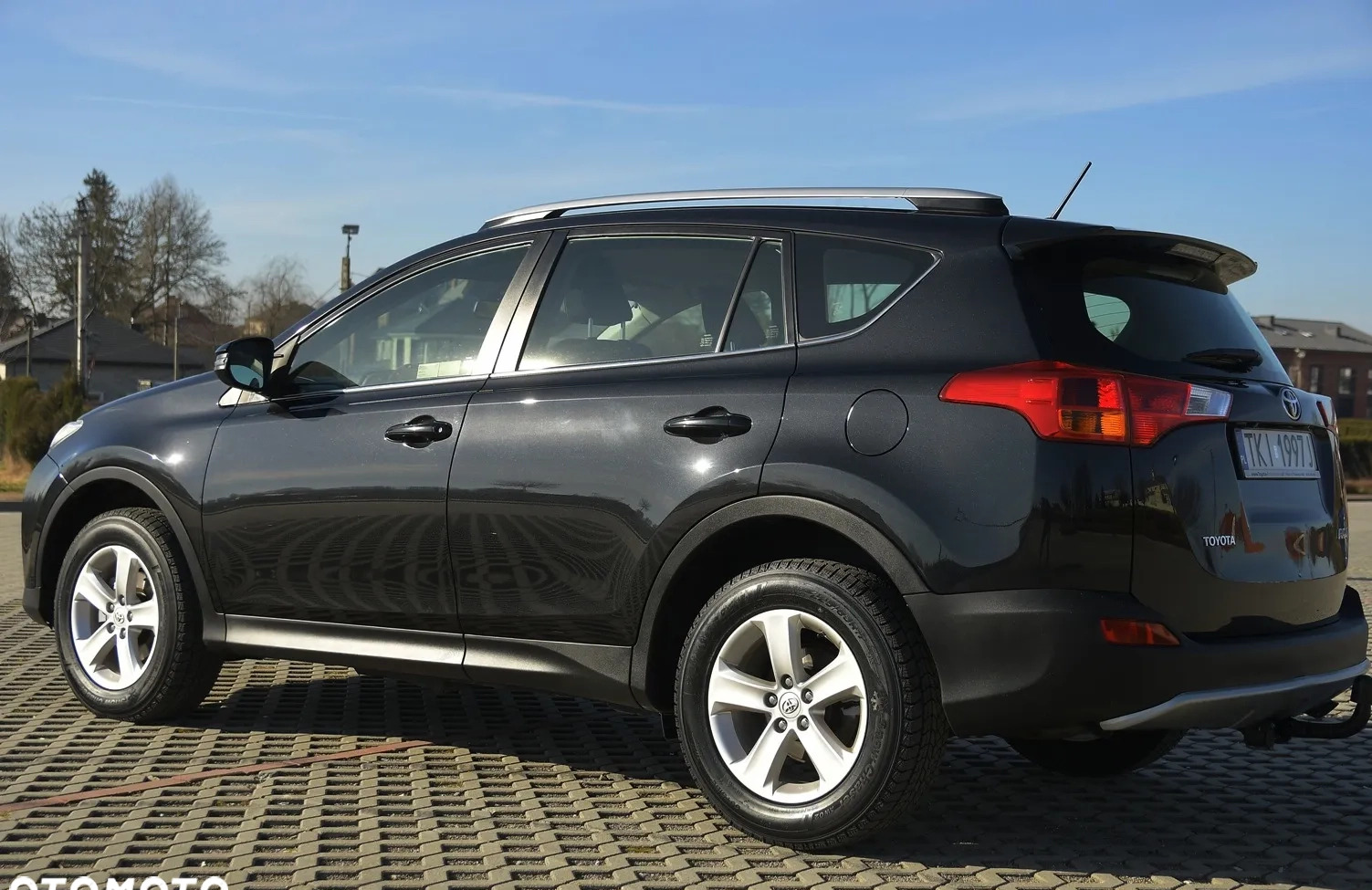 Toyota RAV4 cena 57000 przebieg: 191000, rok produkcji 2013 z Daleszyce małe 667